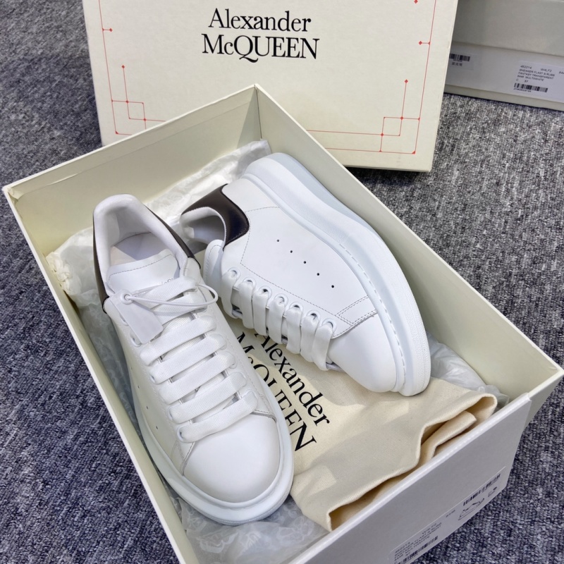Кроссовки Alexander McQueen женские белые