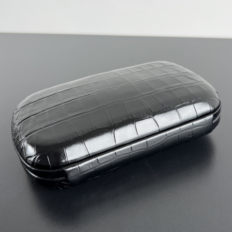 Косметички Bottega Veneta