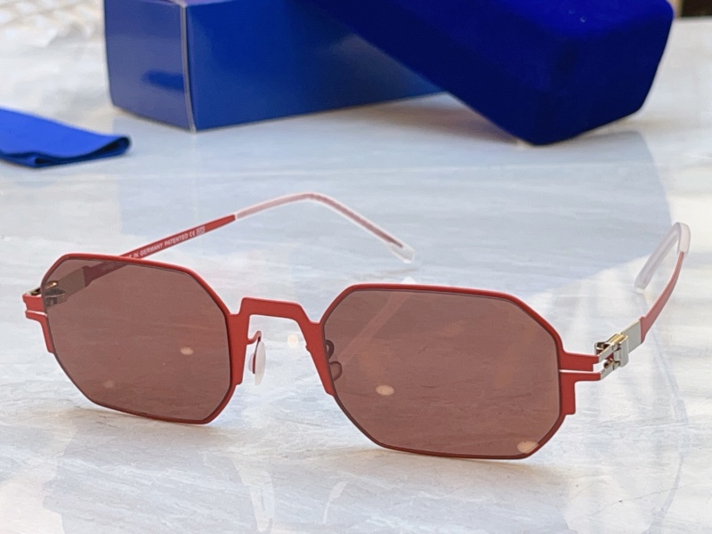 Солнцезащитные очки MYKITA STUDIO 15.1, золотой цвет