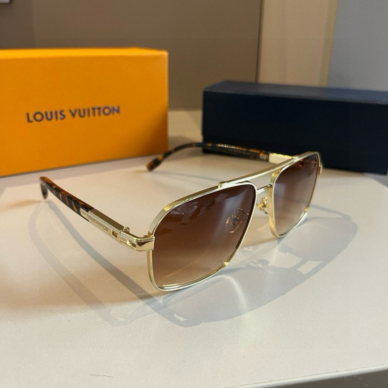 Солнцезащитные очки Louis Vuitton