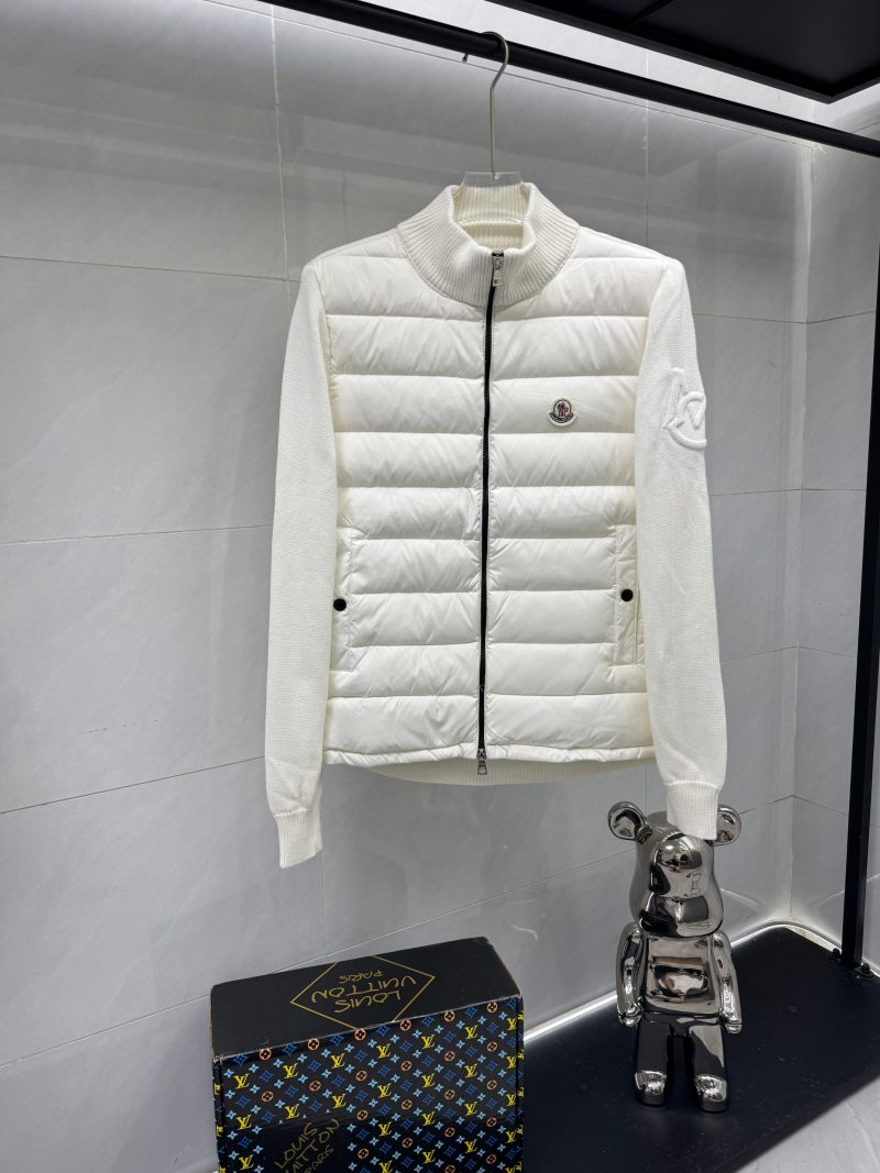 Пуховик Moncler