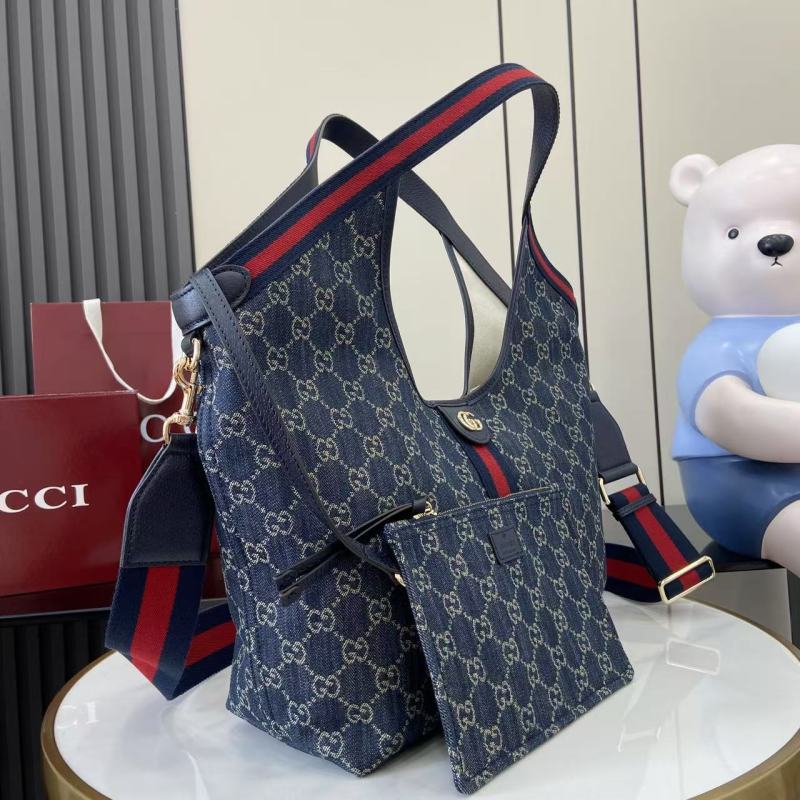 Сумка Gucci с принтом и кошельком