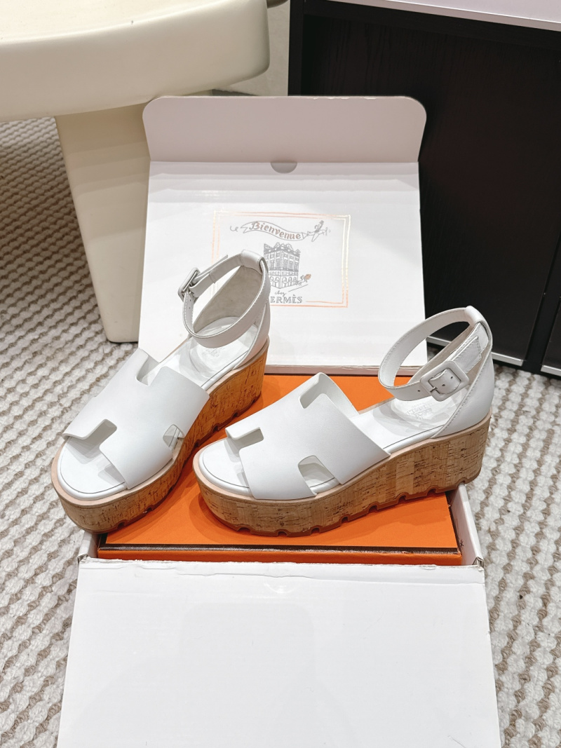 Женские черные кожаные сандалии на толстой подошве Hermès