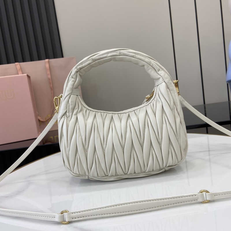 Сумка Miu Miu с плетеным декором