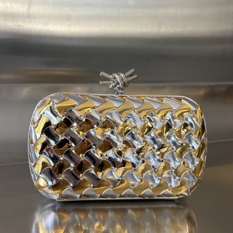Вечерняя сумка Bottega Veneta Knot