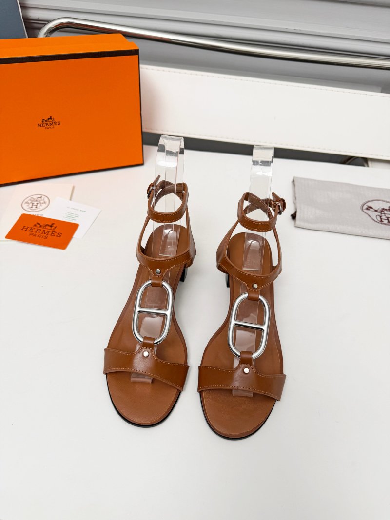 Женские сандалии с прозрачным каблуком и металлической пряжкой Hermès