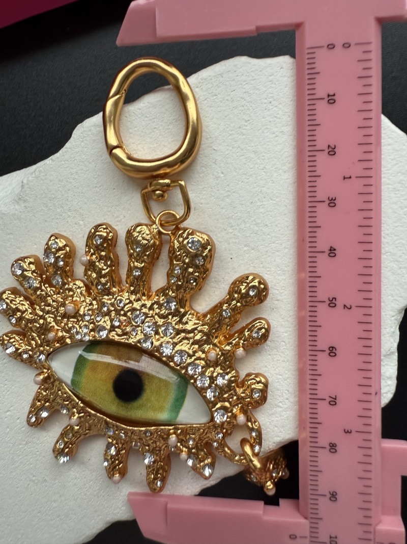 Подвеска в виде глаза с кристаллами Schiaparelli