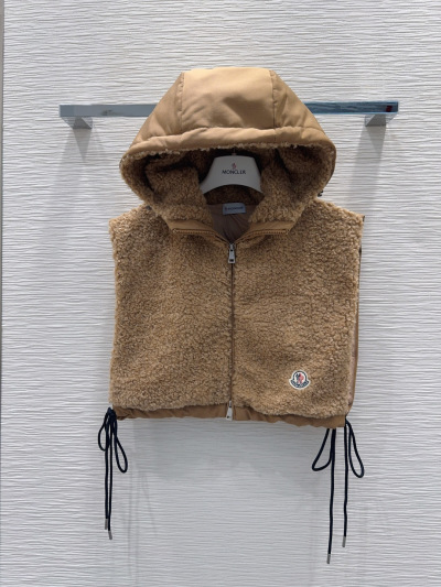 Жилет Moncler