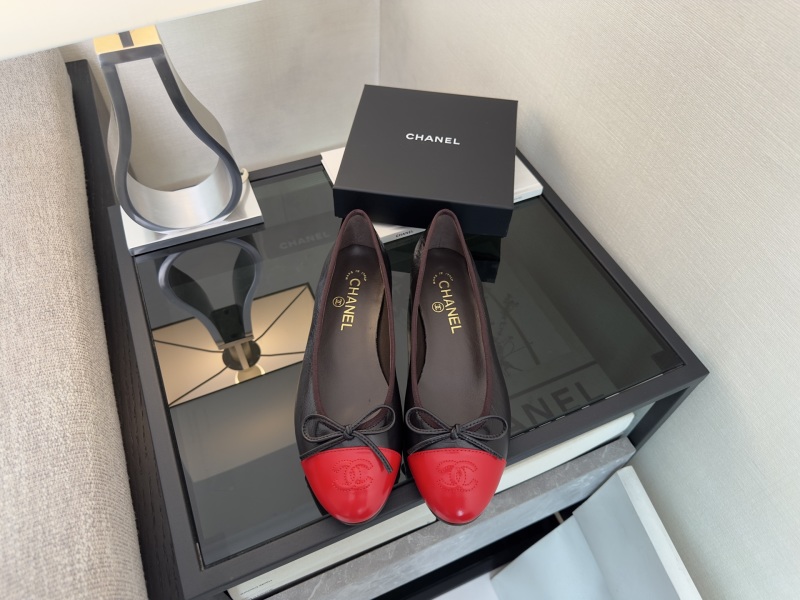 Женские балетки Chanel двухцветные