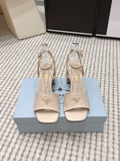 Босоножки на каблуке Prada