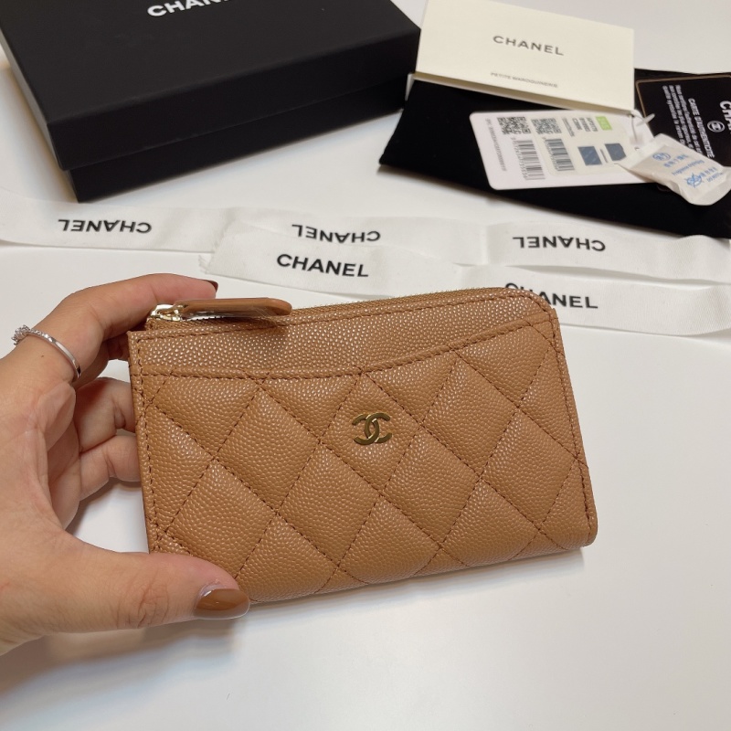 Кошелек Chanel с квадратной стежкой
