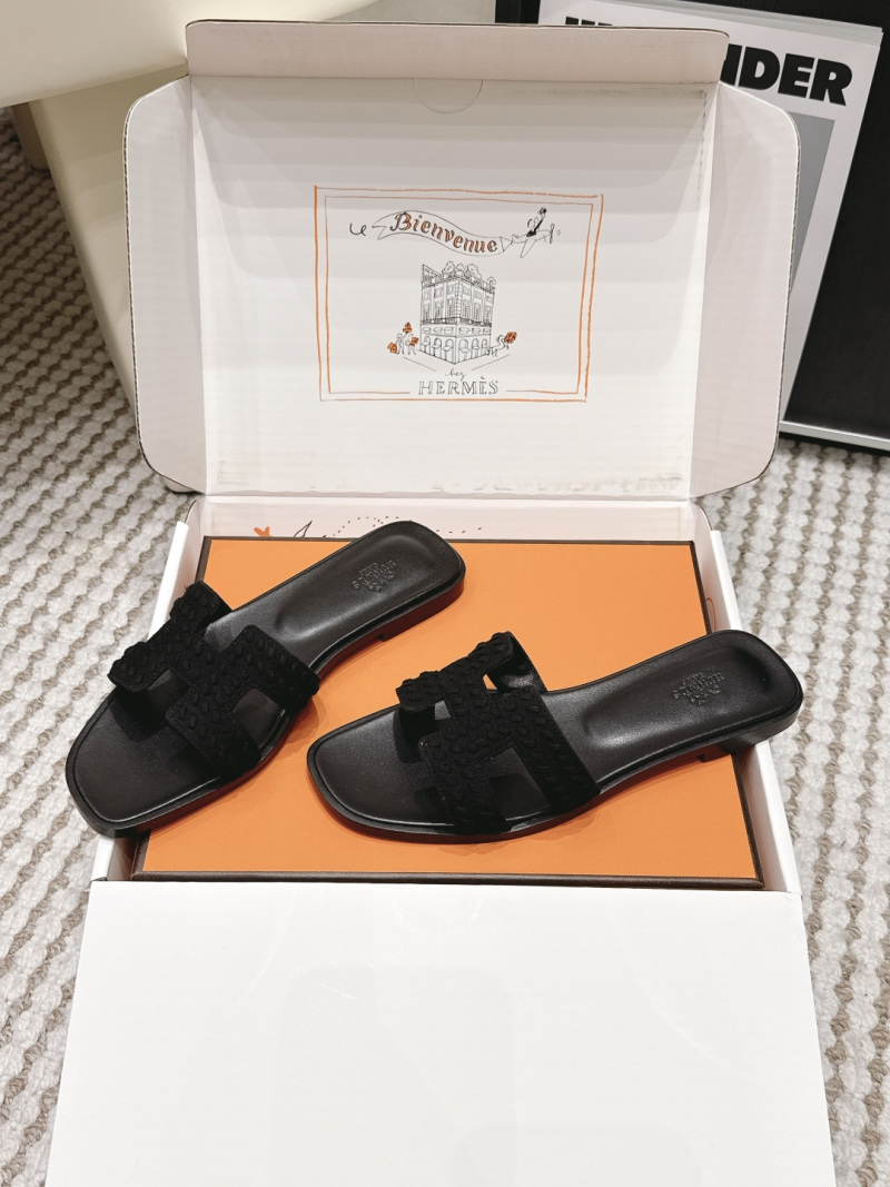 Женские шлёпанцы с буквой H Hermès