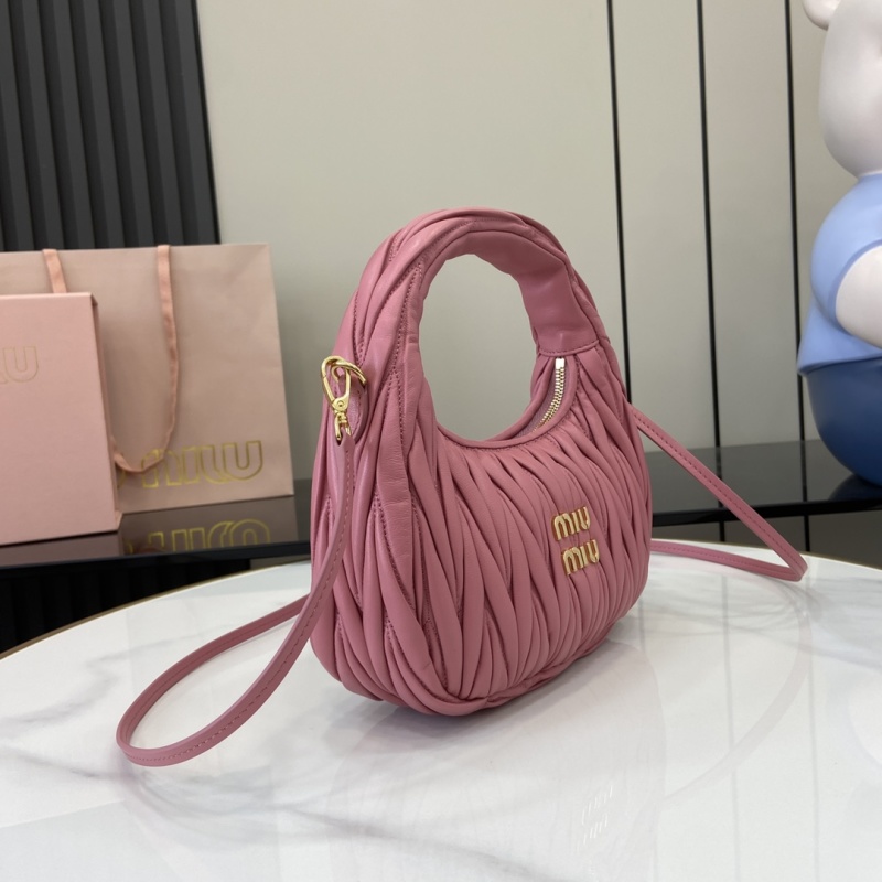 Сумка Miu Miu розовая плетеная