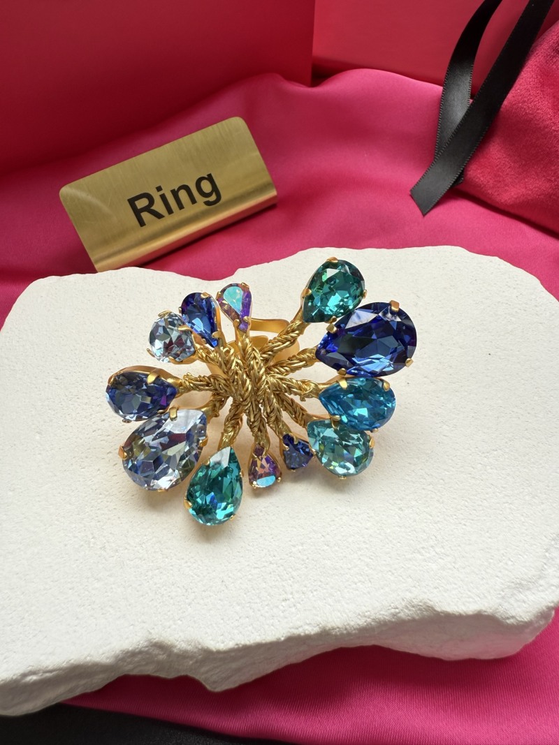 Кольцо с кристаллами Schiaparelli