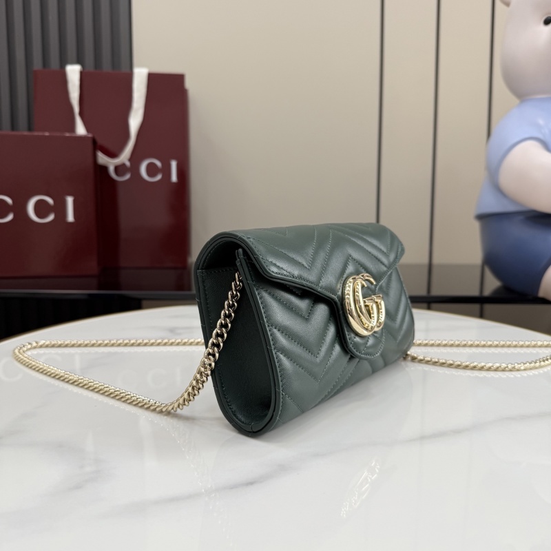 Сумка-клатч Gucci Green GG Marmont