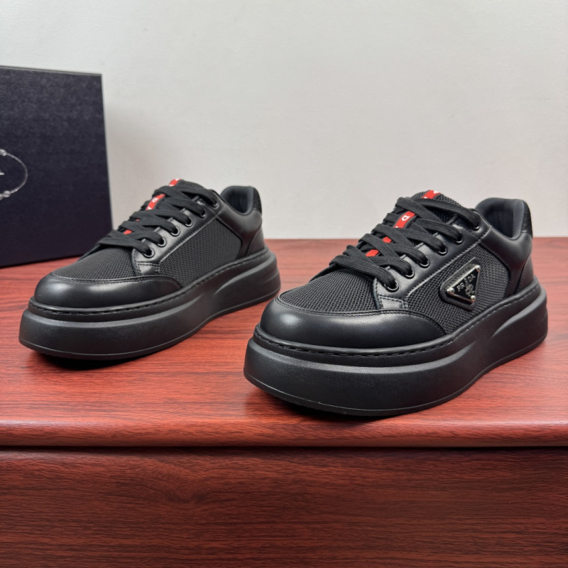 Мужские кроссовки Prada