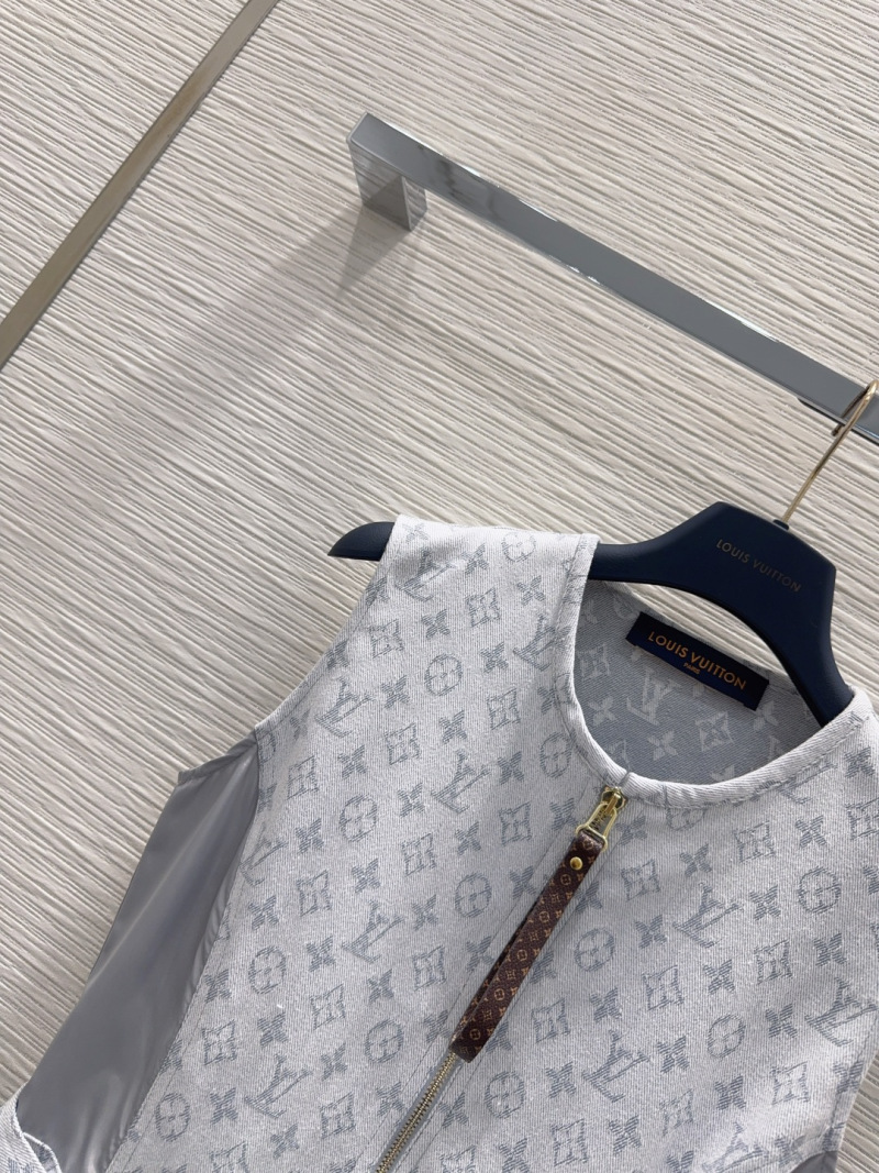 Сарафан женский серый с принтом и поясом Louis Vuitton