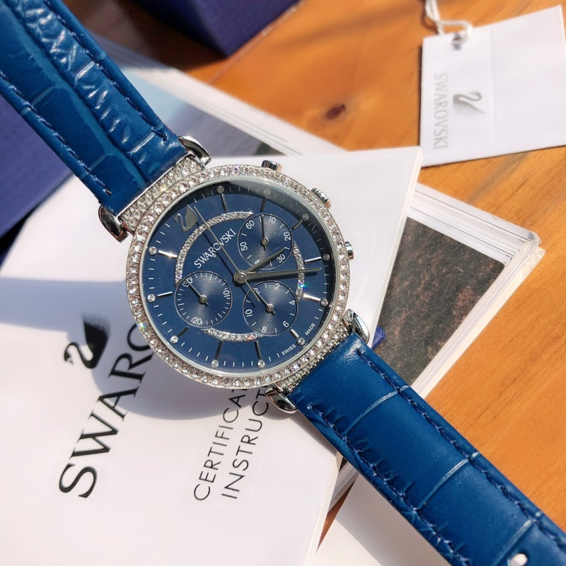 Часы Swarovski