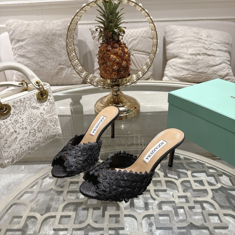 Женские шлепанцы Aquazzura с цветочным декором