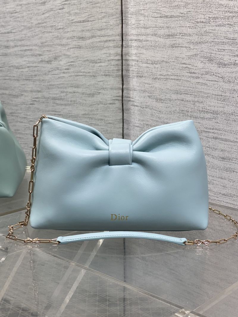 Сумка Dior с бантом и цепочкой