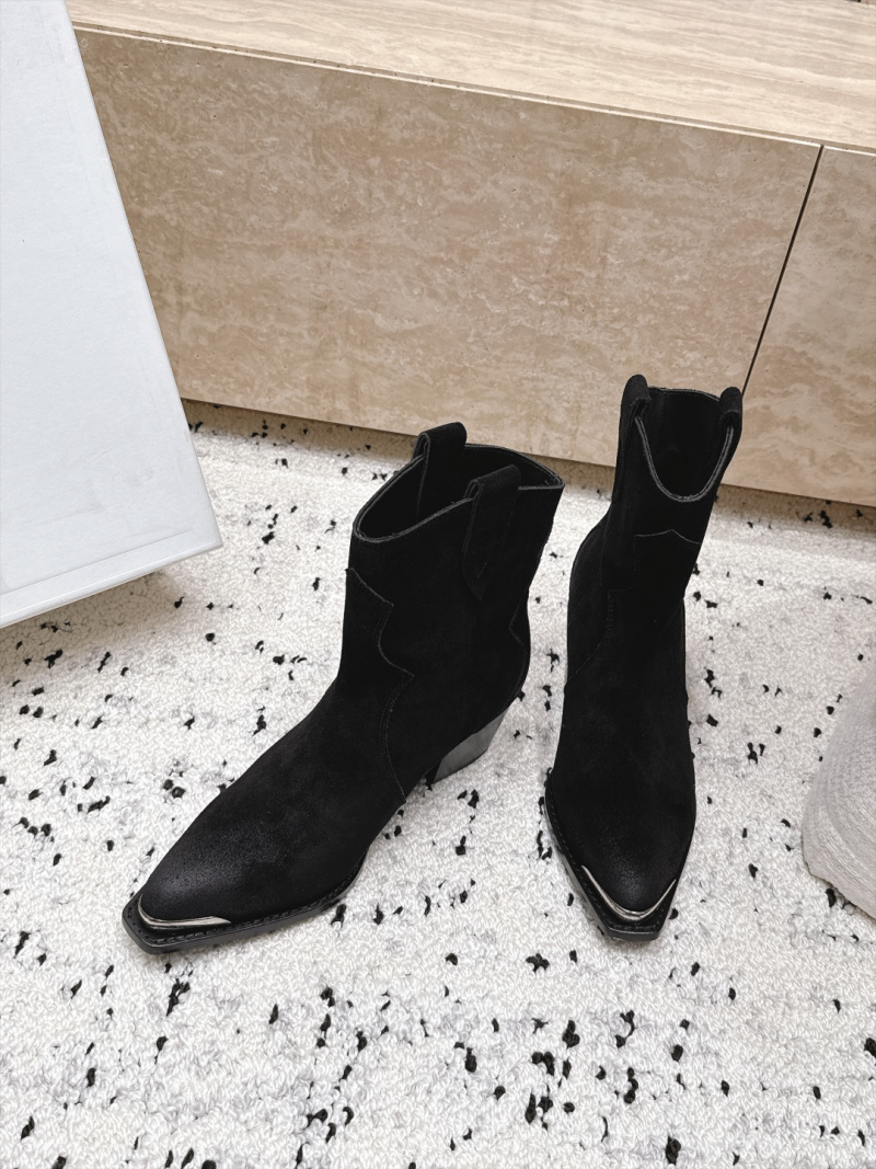 Женские ботильоны Celine с острым носком черного цвета