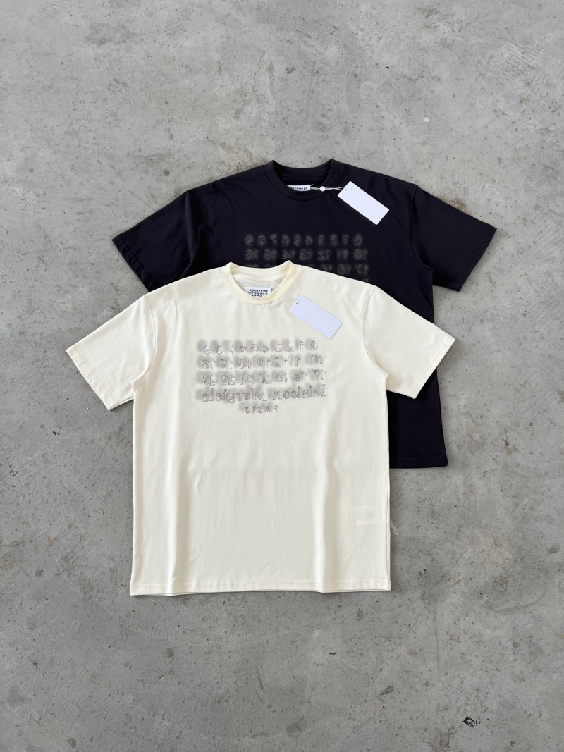 Футболка Maison Margiela с цифровым принтом