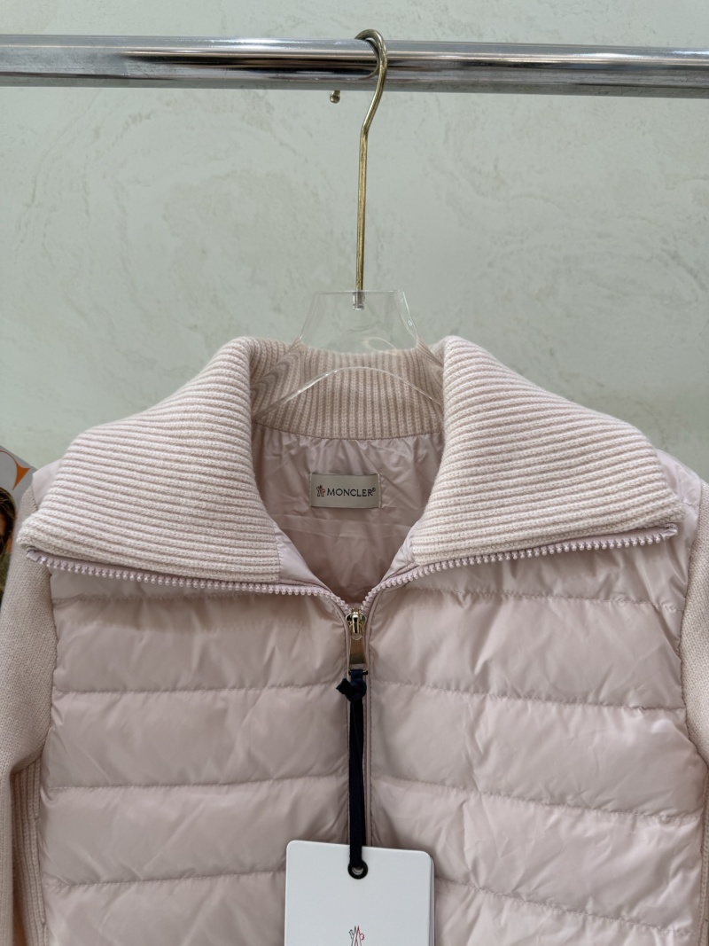 Пуховик Moncler
