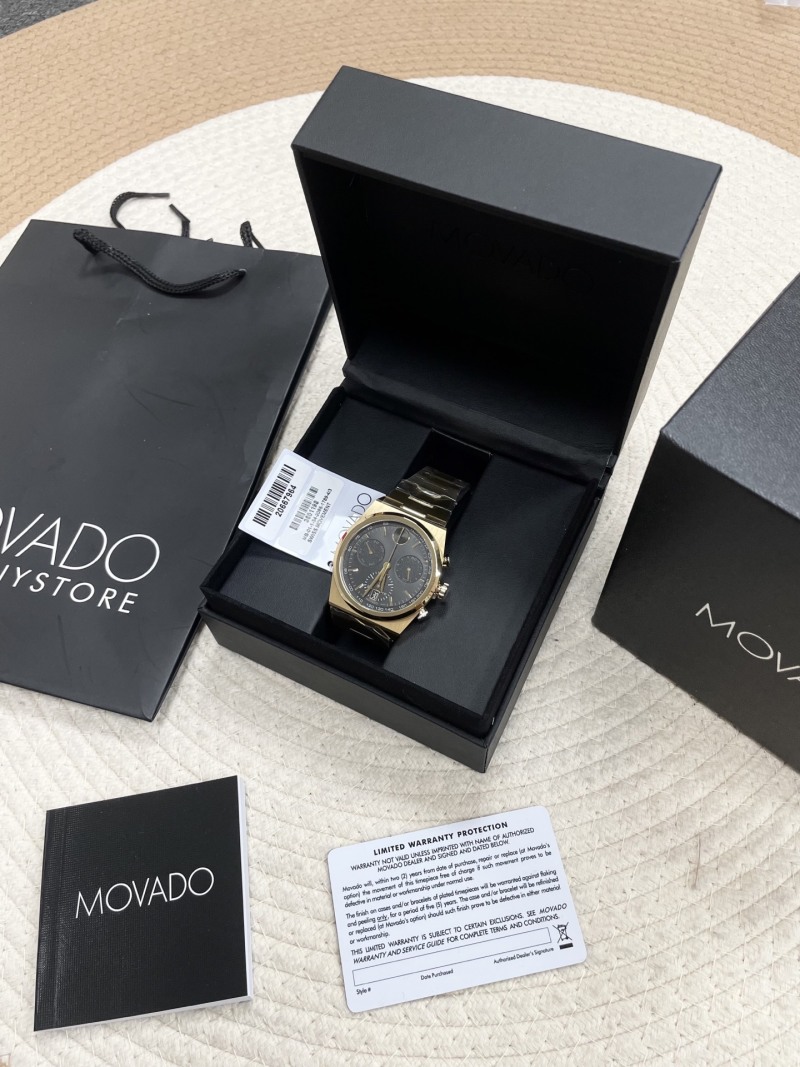 Часы Movado