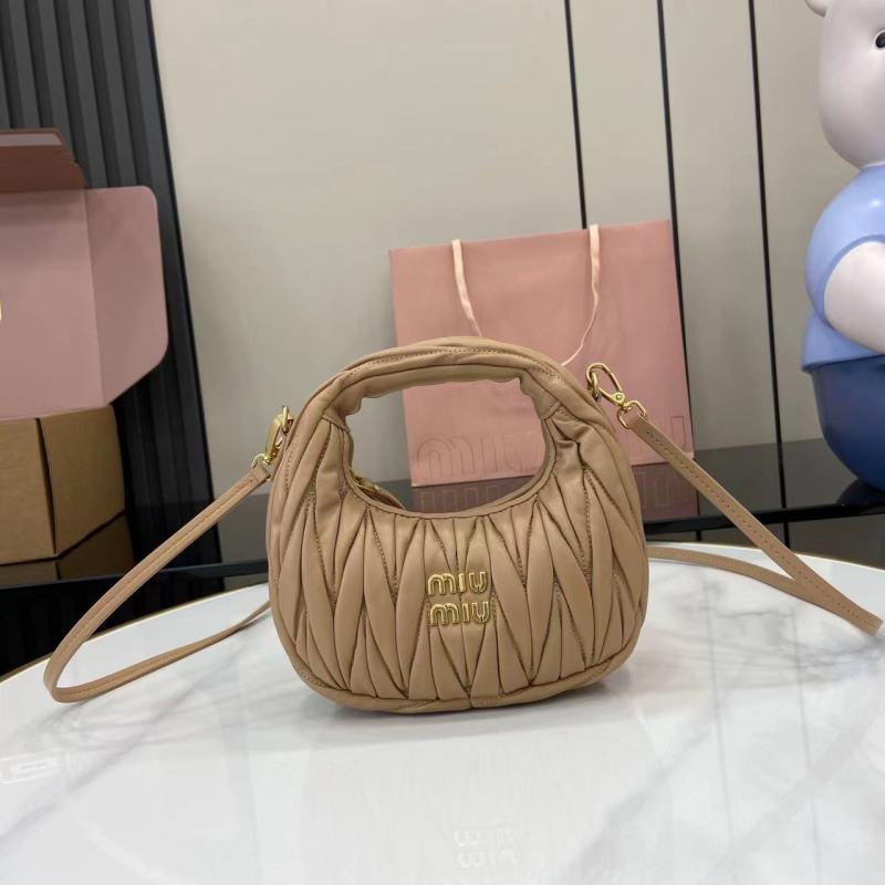 Сумка Miu Miu с плетеным дизайном