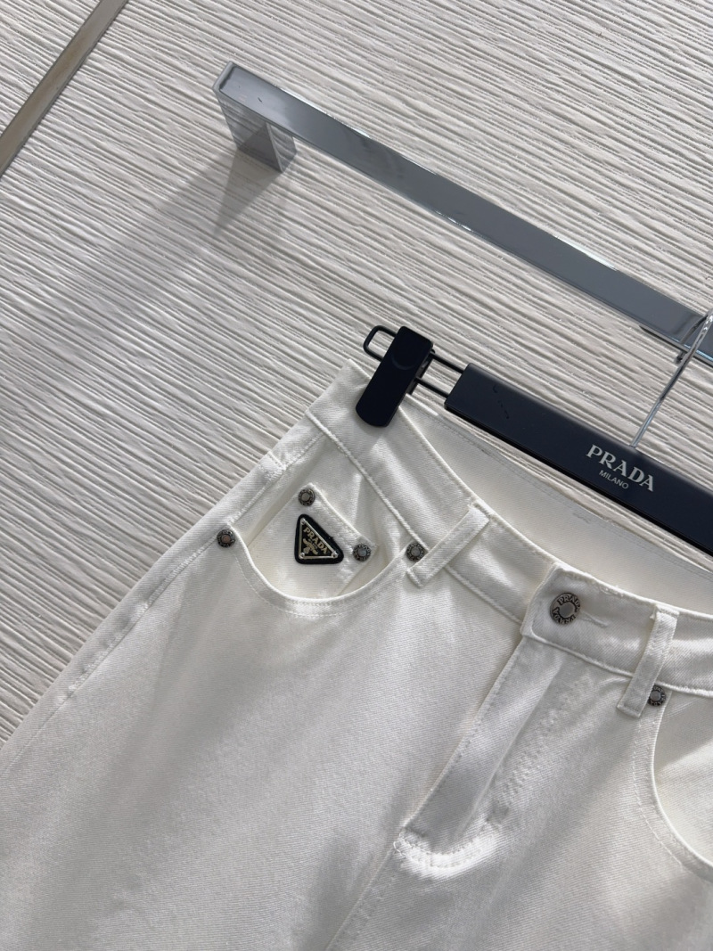 Белые женские джинсы с широкими штанинами Prada