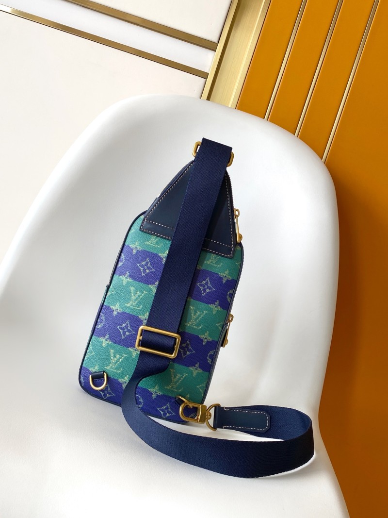 Сумка Louis Vuitton с монограммой