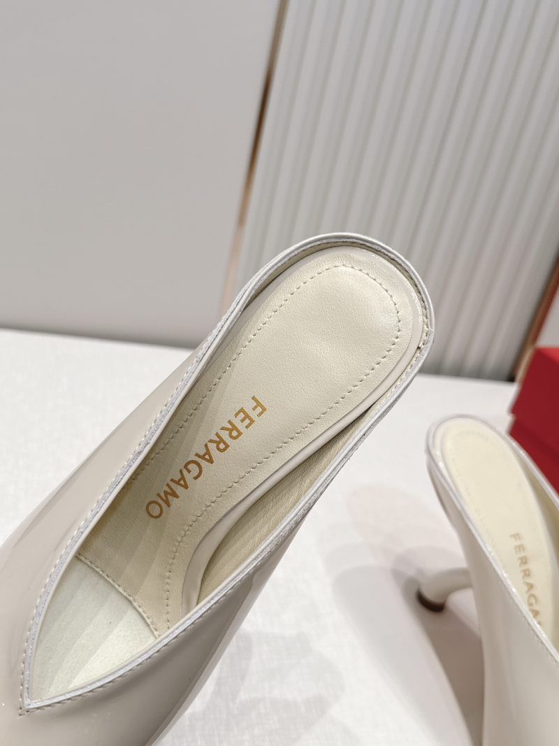 Женские мюли Ferragamo с острым носком и фигурным каблуком