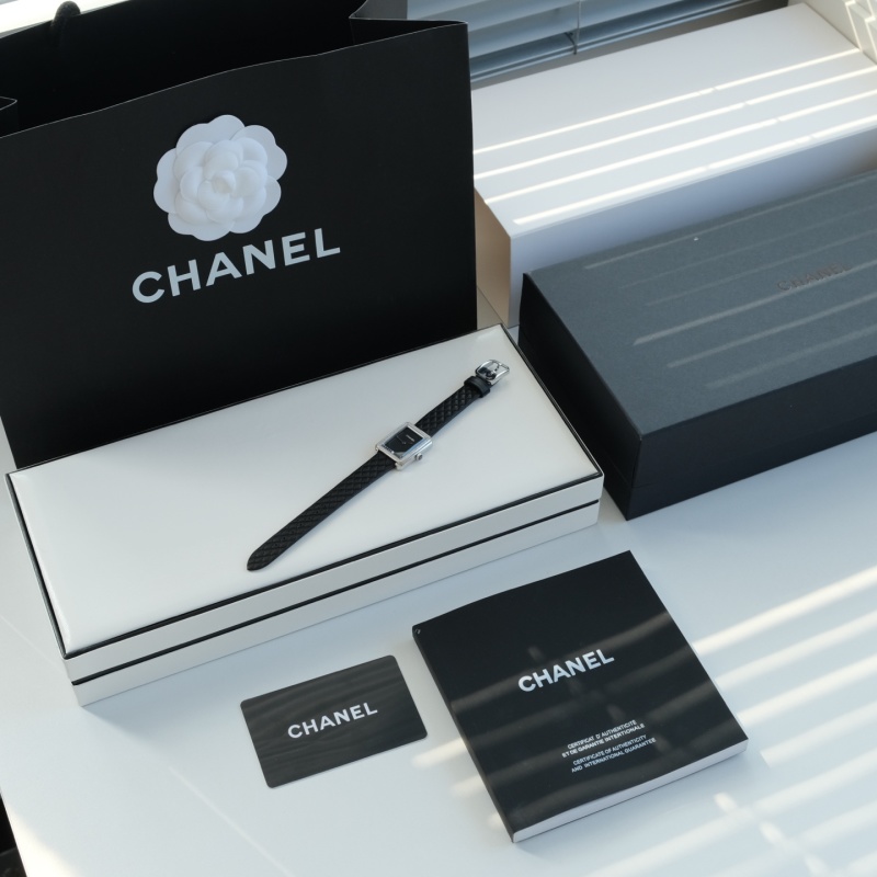 Часы Chanel