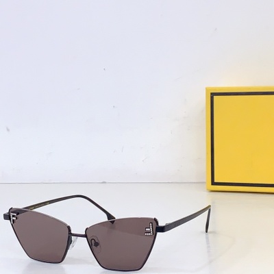 Солнцезащитные очки Fendi FE 4104