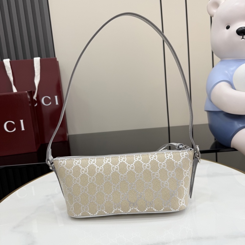 Сумка Gucci с монограммой и ремешком