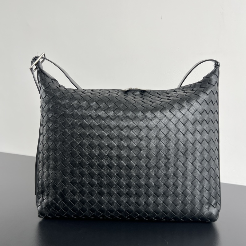 Сумка Bottega Veneta Traveller из замши