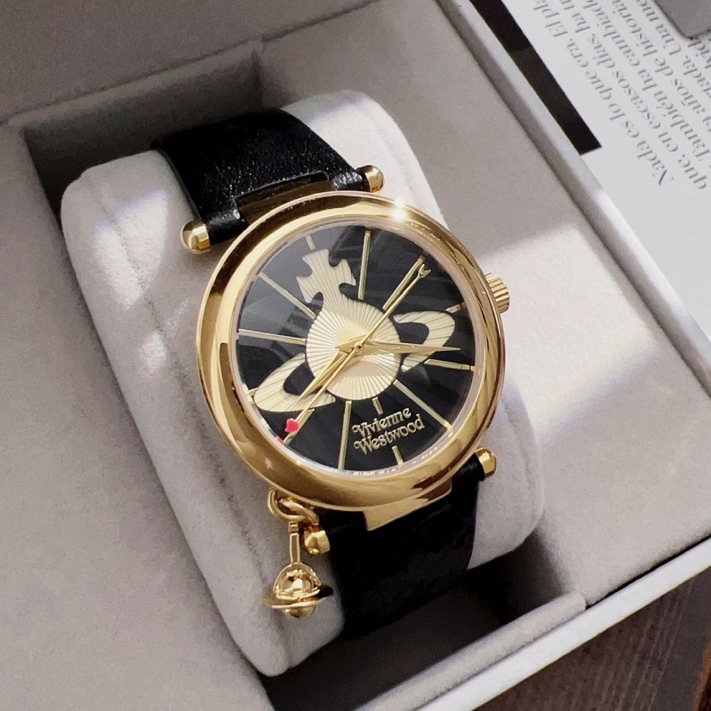 Часы Vivienne Westwood