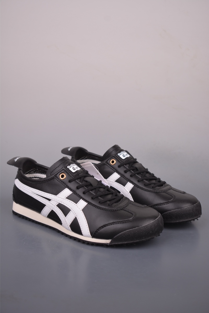Кроссовки Asics