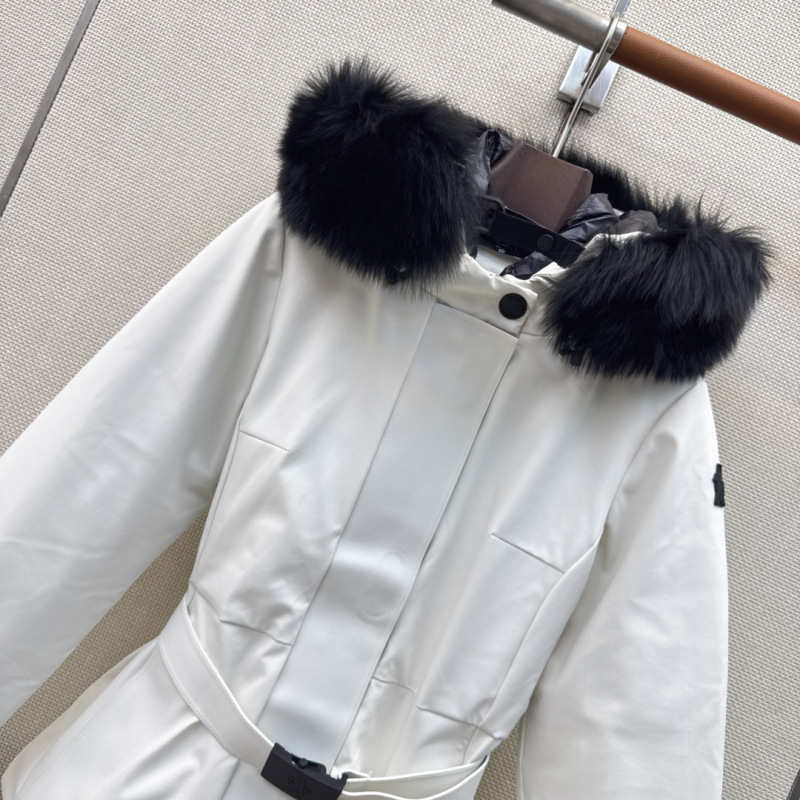 Пуховик Moncler