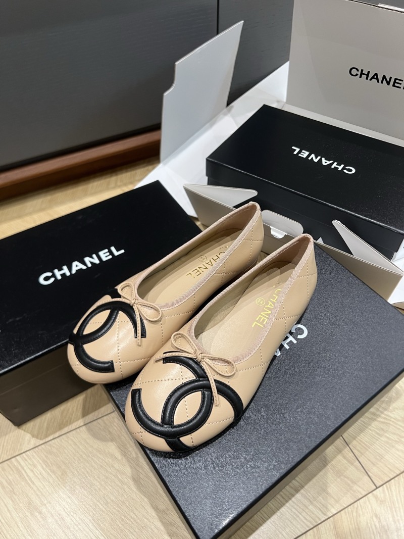 Балетки женские бежевые с вышивкой Chanel