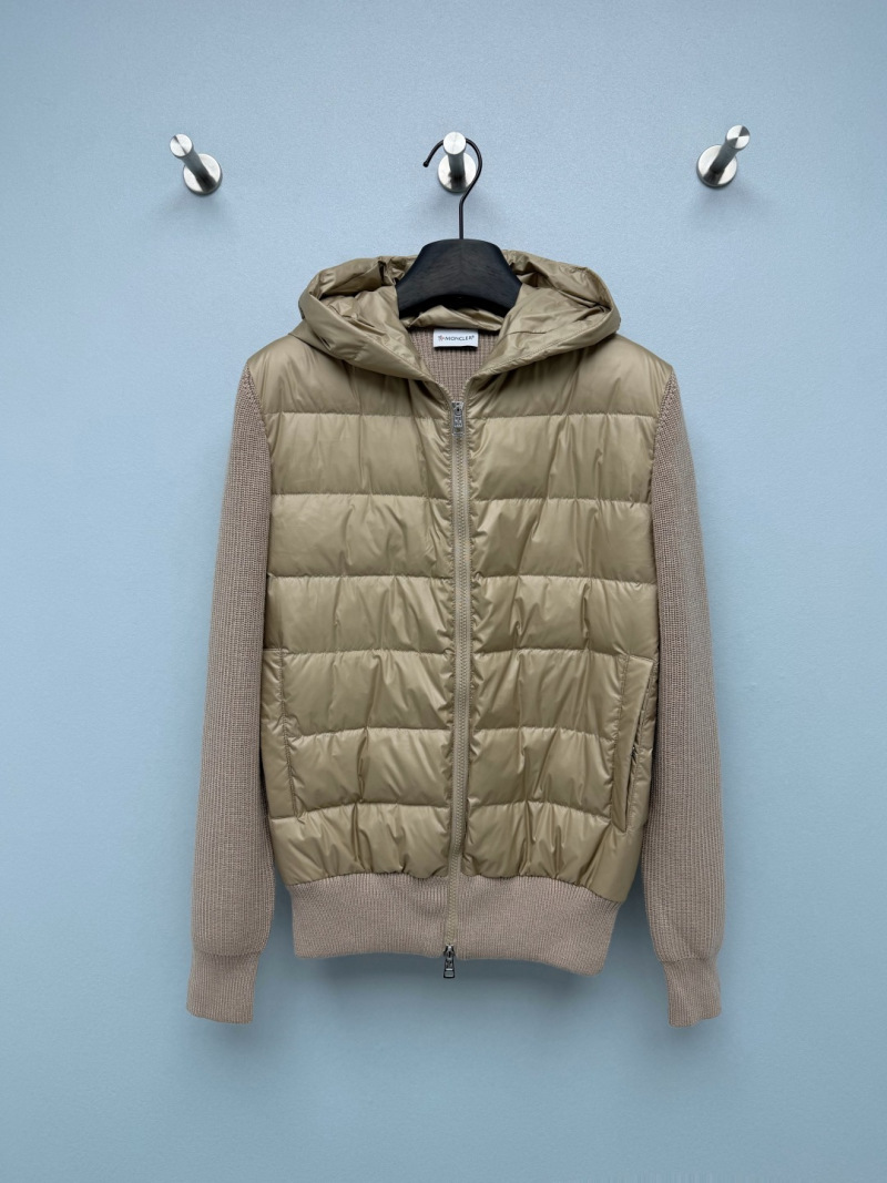 Пуховик Moncler