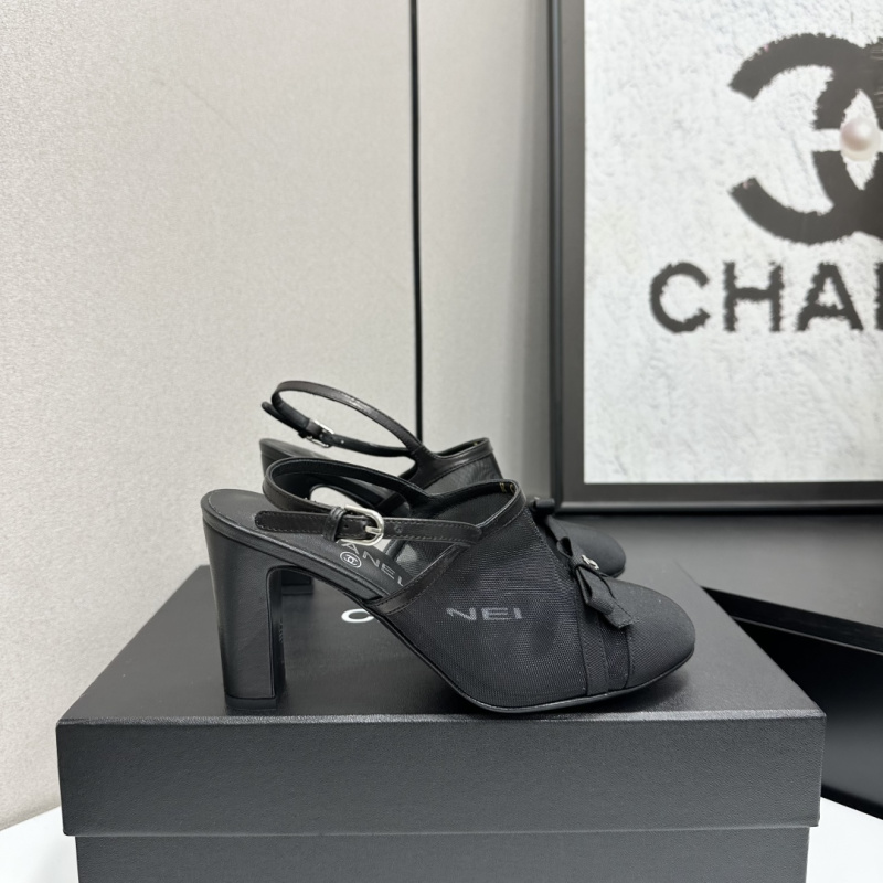 Женские черные туфли на высоком каблуке Chanel