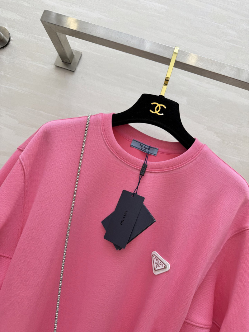 Розовое повседневное платье-туника с треугольным логотипом Prada