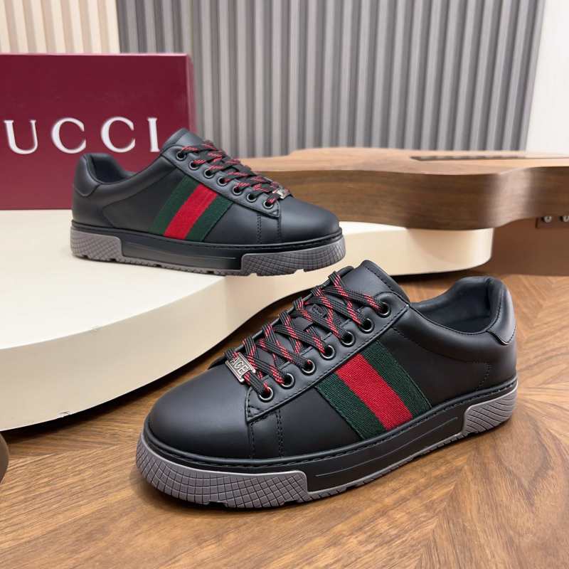 Мужские кроссовки Gucci