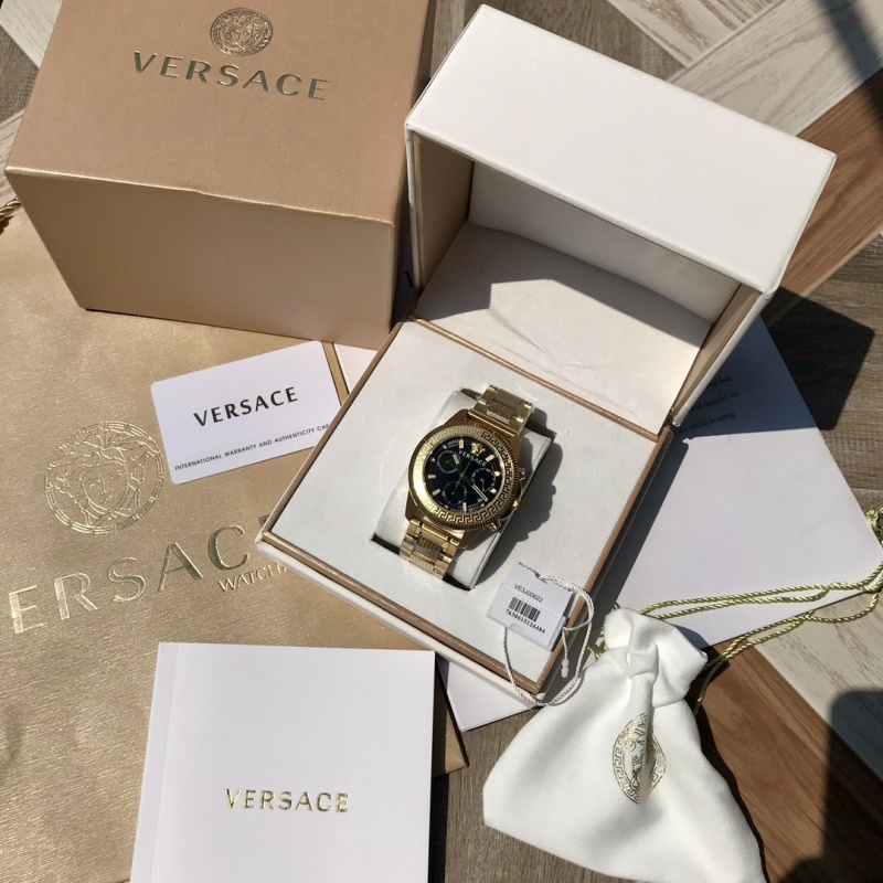 Часы Versace
