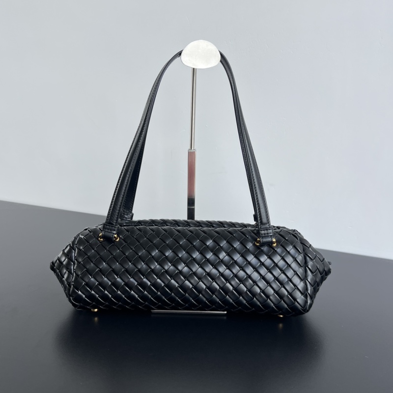 Черная плетеная сумка через плечо Bottega Veneta