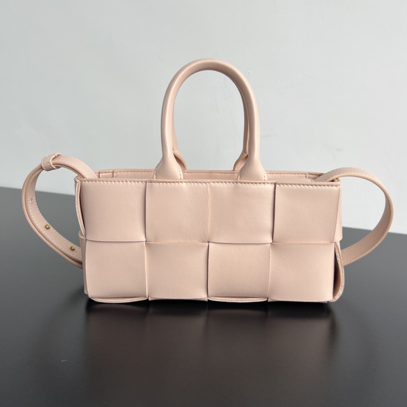 Сумка Mini Тоте Bottega Veneta с плетеными ручками
