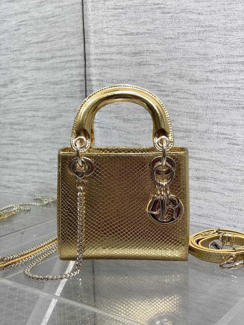 Сумка Dior Lady Dior золотая