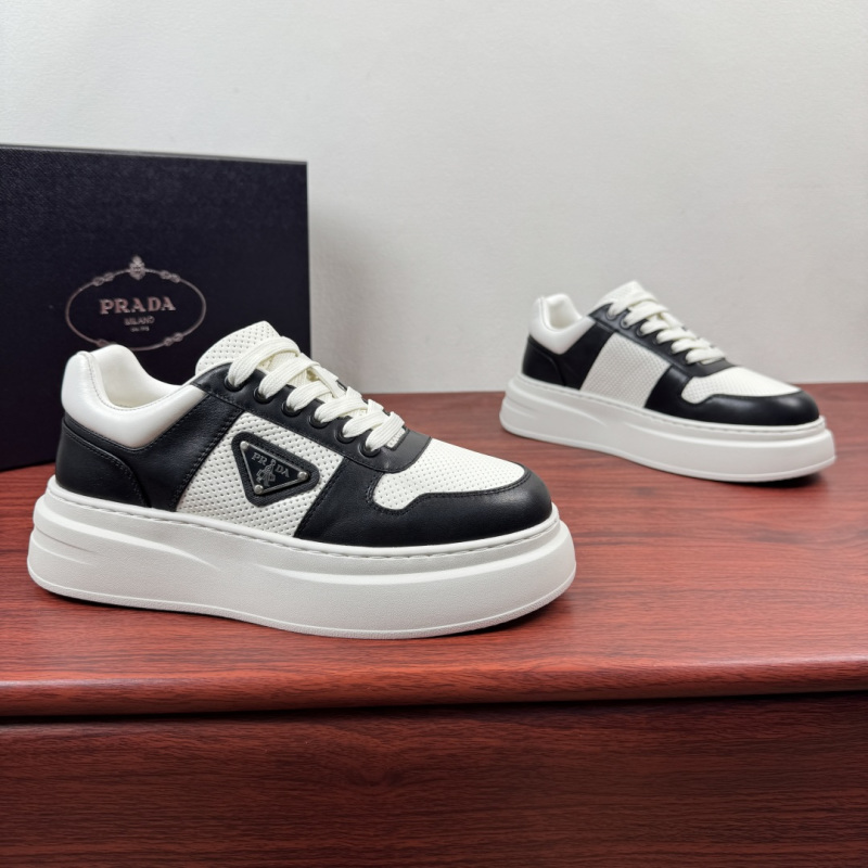 Мужские кроссовки Prada