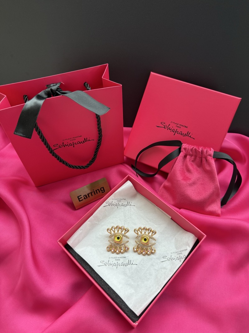 Серьги в виде глаза Schiaparelli